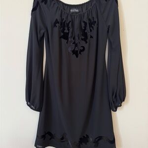 Chic Long Sleeve Black Dress